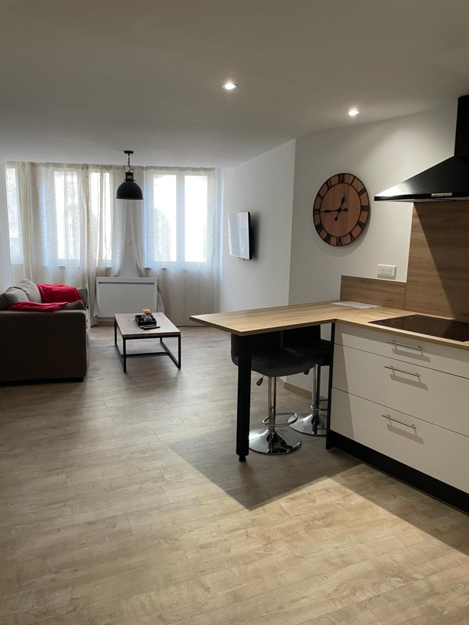 F2 Centre Historique Saint Colomban Apartman Luxeuil-les-Bains Kültér fotó